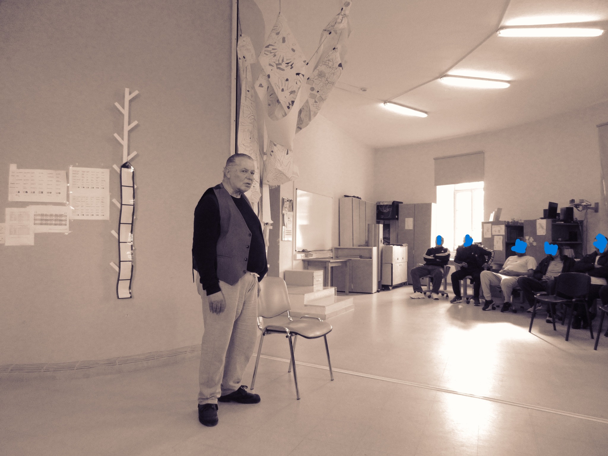 Παράσταση “ΑΝΤΑΜΑ ΜΕ ΤΟ ALTER EGO ΜΟΥ” μέσα στο Σχολείο Φυλακών