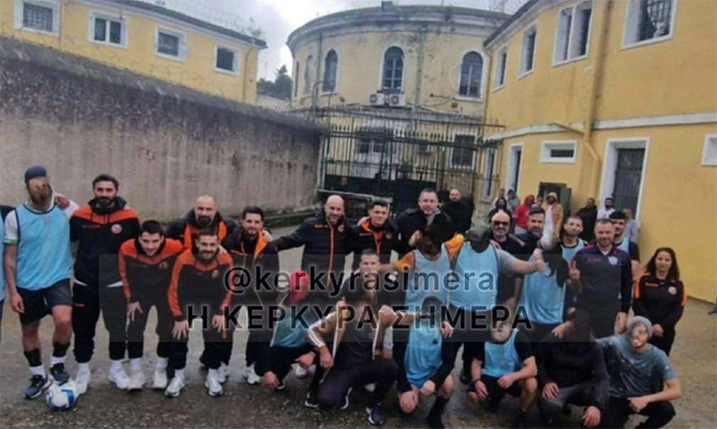 “Μια μπάλα, μια ευκαιρία”: Ο Θιναλιακός στις φυλακές Κέρκυρας για φιλικό αγώνα